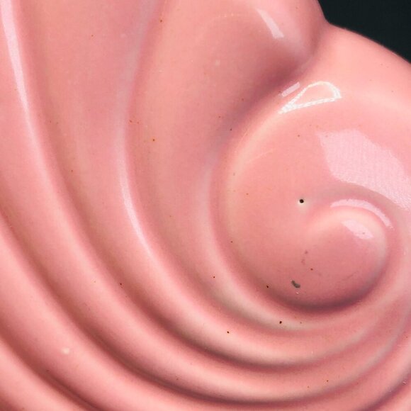 USA Pottery Dusty Rose Nautilus Shell Bud Vase Tropical Coastal Golden Girls - Picture 8 of 12